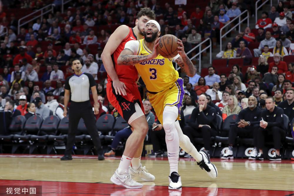 而与其过招 而与其过招