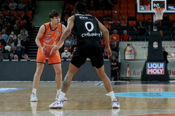 薪资结构以 薪资结构以